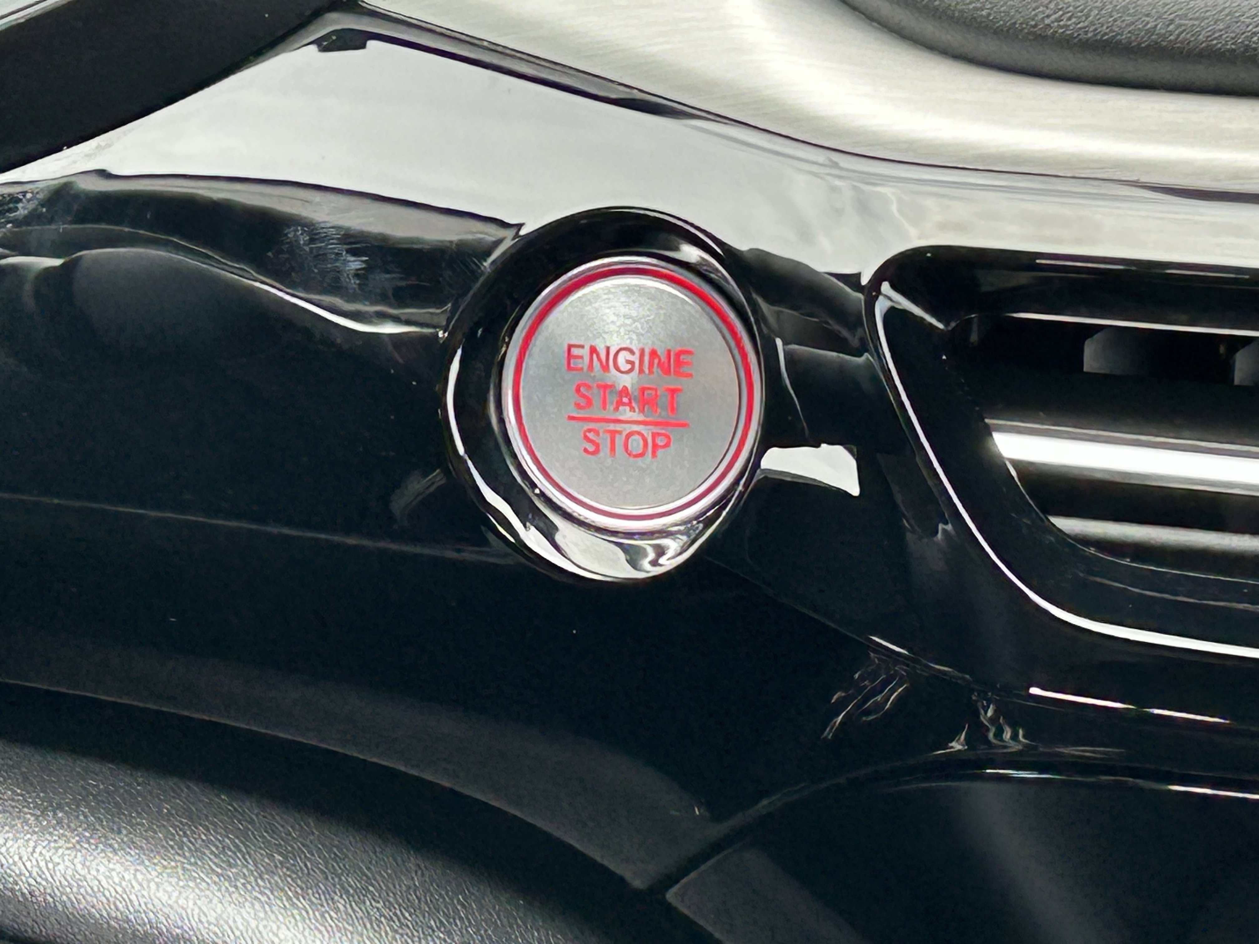 Used 2025 Acura MDX FWD w/ Technology Package image 18