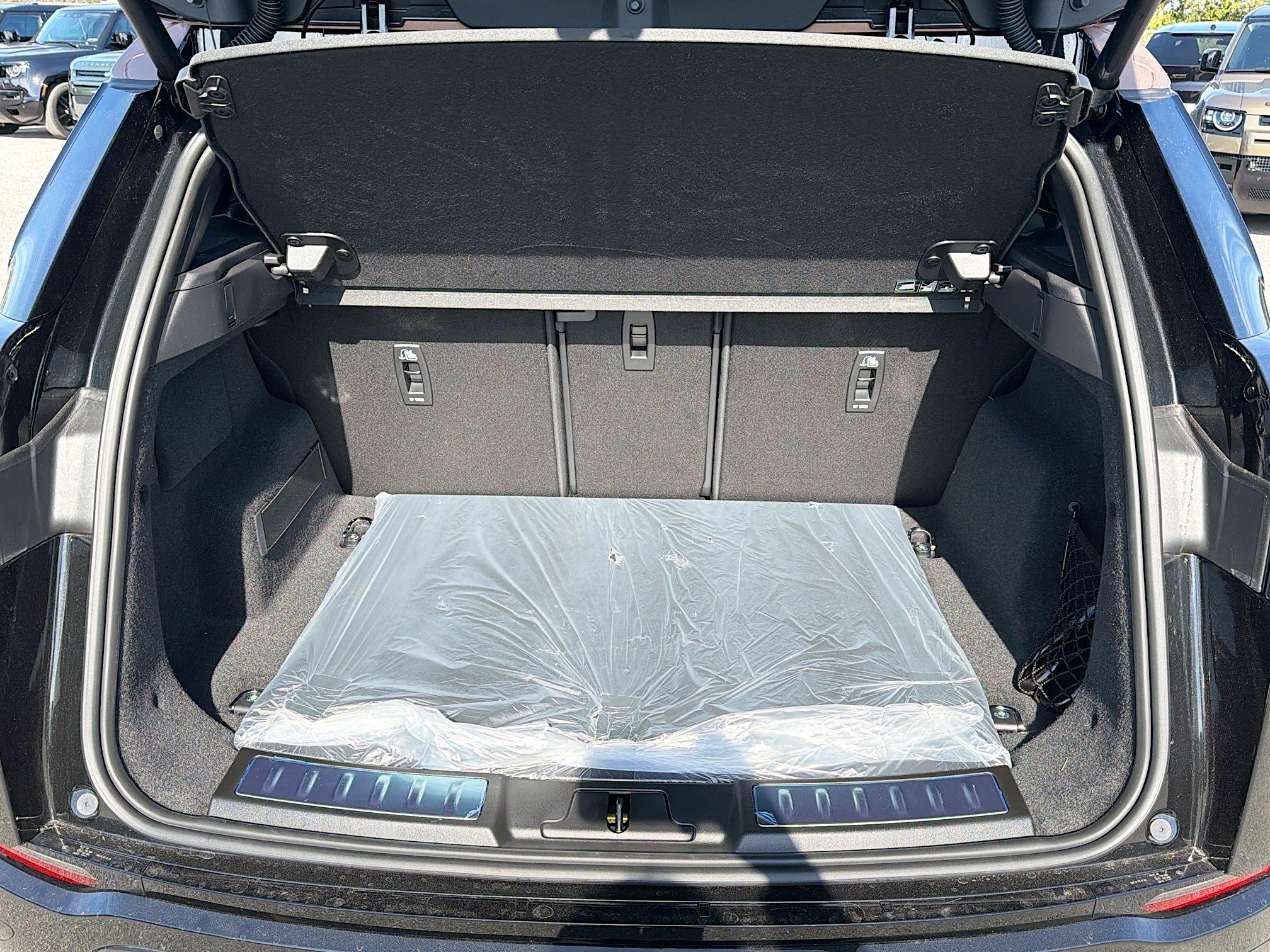 New 2026 Land Rover Range Rover Evoque Dynamic SE image 12