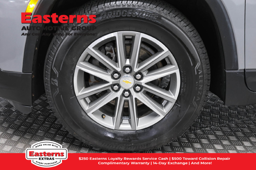 Used 2023 Chevrolet Traverse LT AWD/4WD image 36