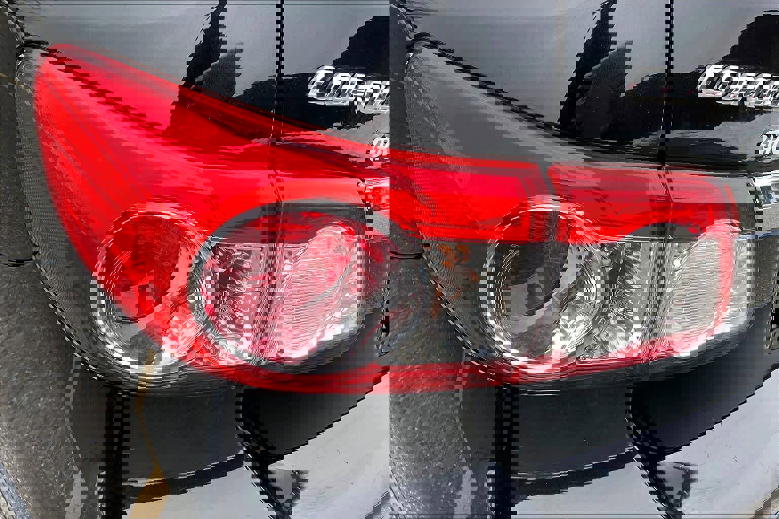 Used 2012 Toyota Corolla S image 28