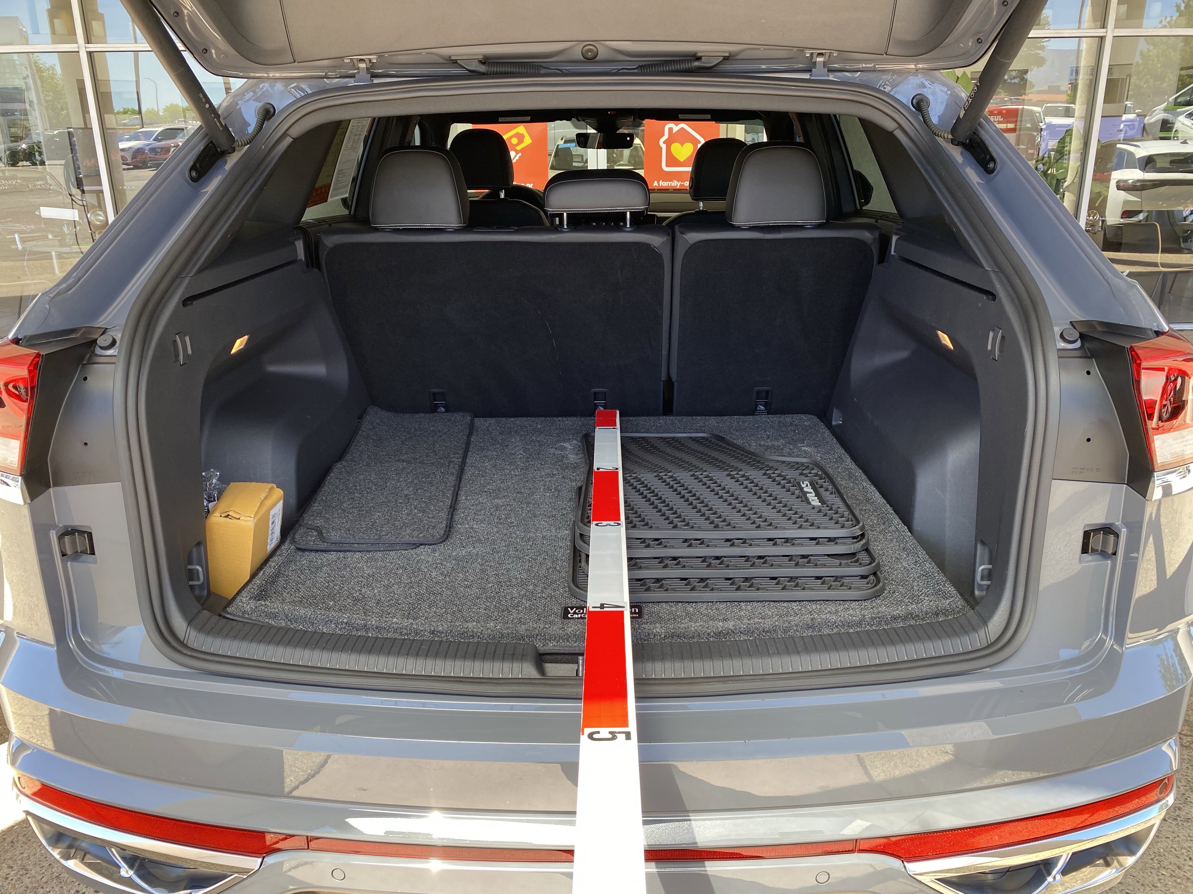 Certified 2023 Volkswagen Atlas Cross Sport SEL Premium R-Line AWD/4WD image 19