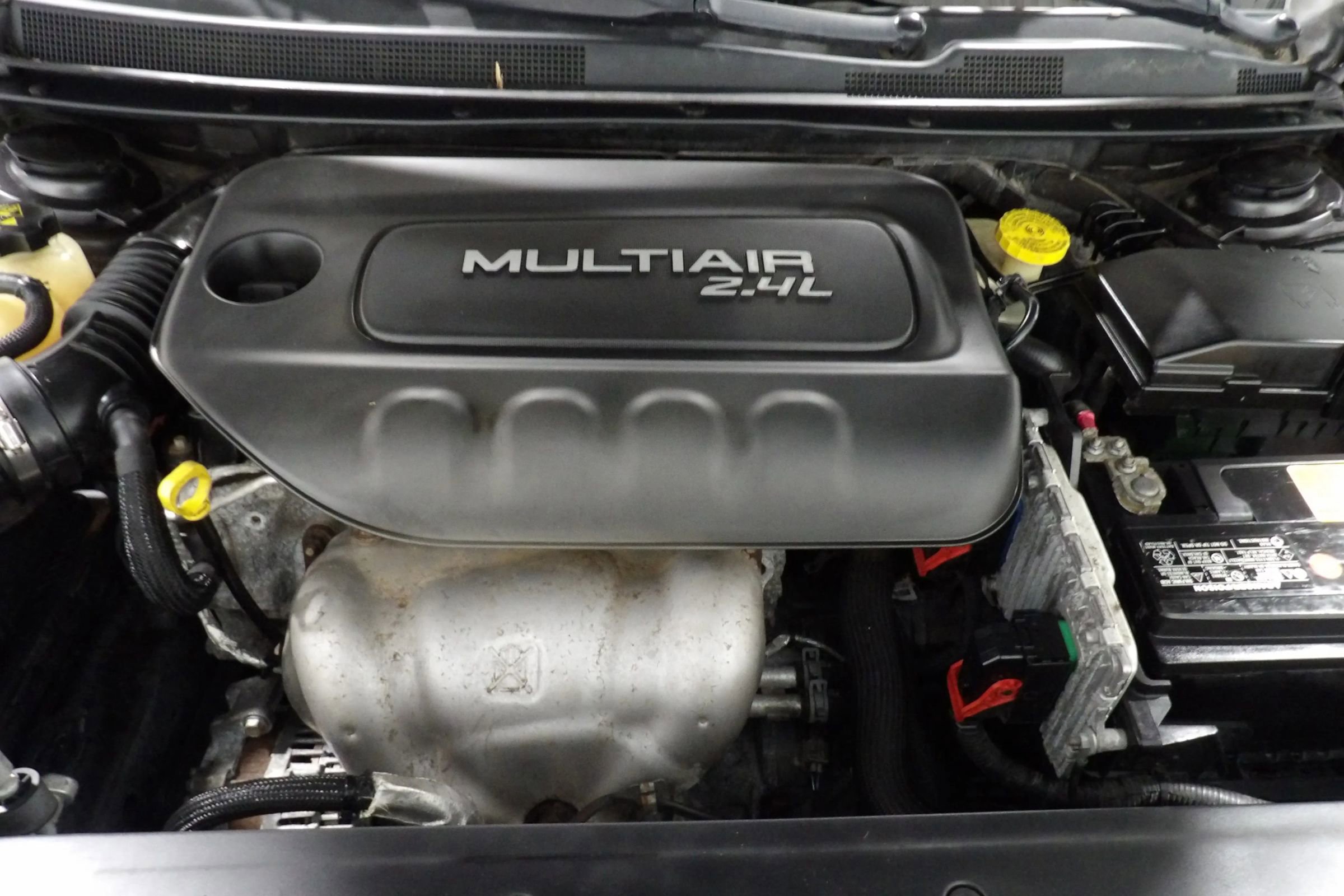Used 2016 Chrysler 200 Limited FWD image 18