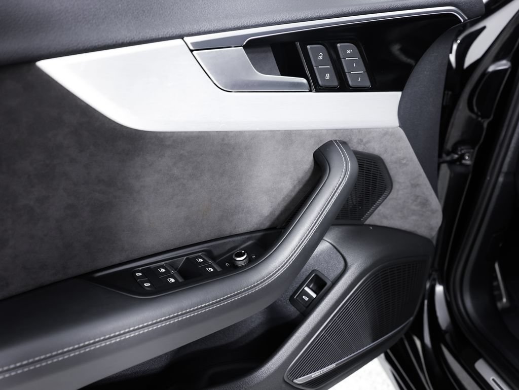 Used 2020 Audi S4 Prestige AWD/4WD image 25