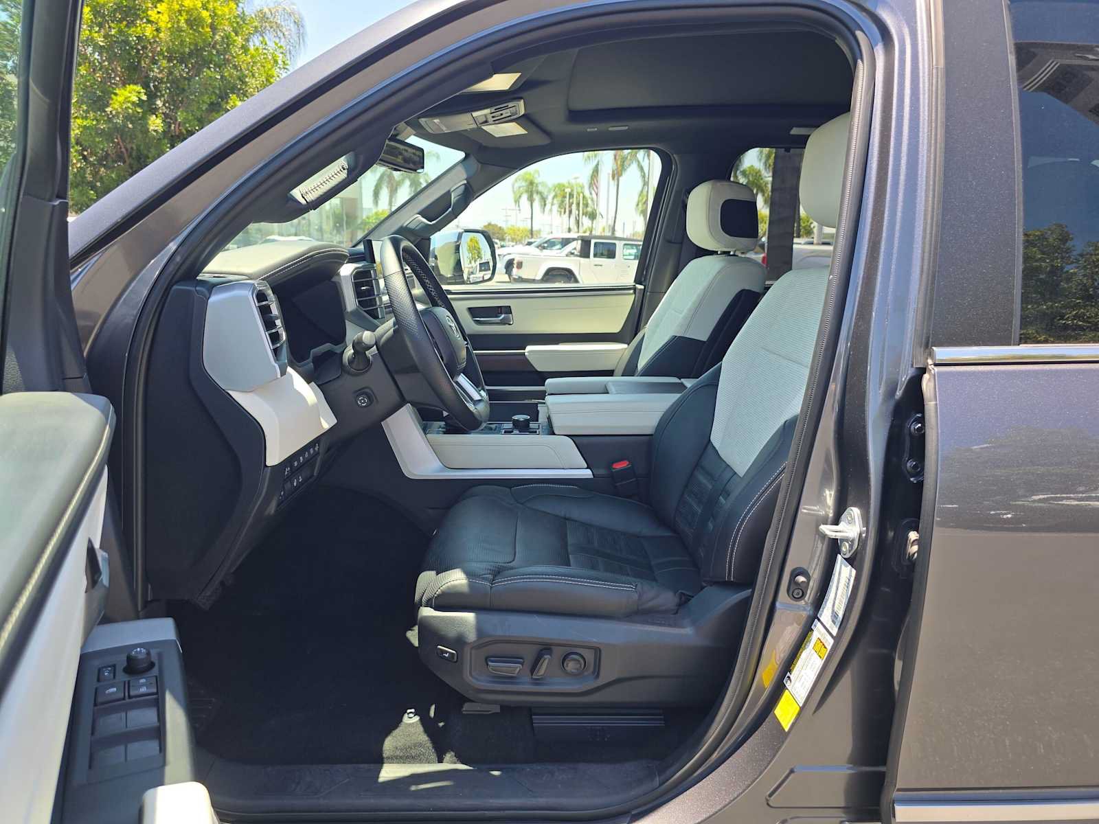 Certified 2024 Toyota Sequoia Capstone AWD/4WD image 24
