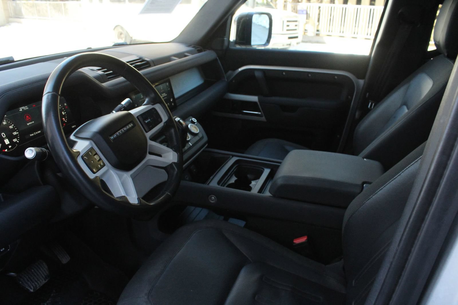 Used 2020 Land Rover Defender 110 First Edition AWD/4WD image 14