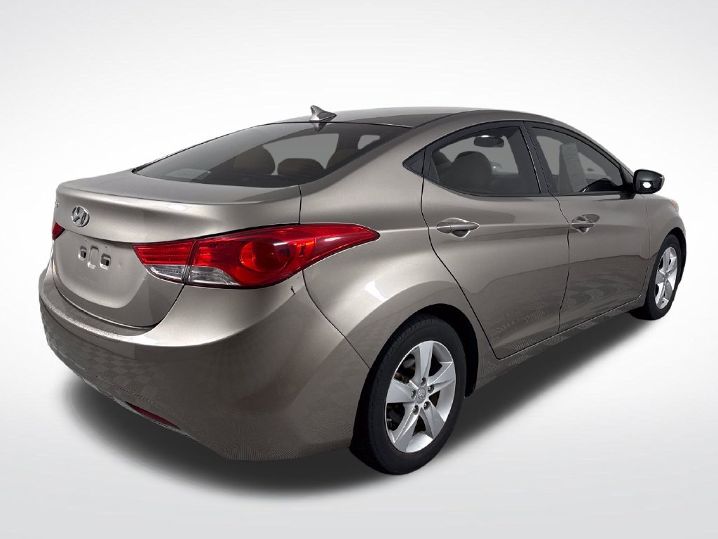 Used 2013 Hyundai Elantra GLS w/ Preferred Pkg FWD image 3