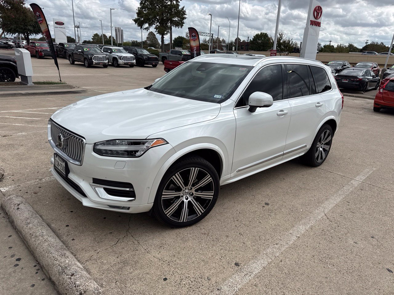 Used 2023 Volvo XC90 B6 Ultimate