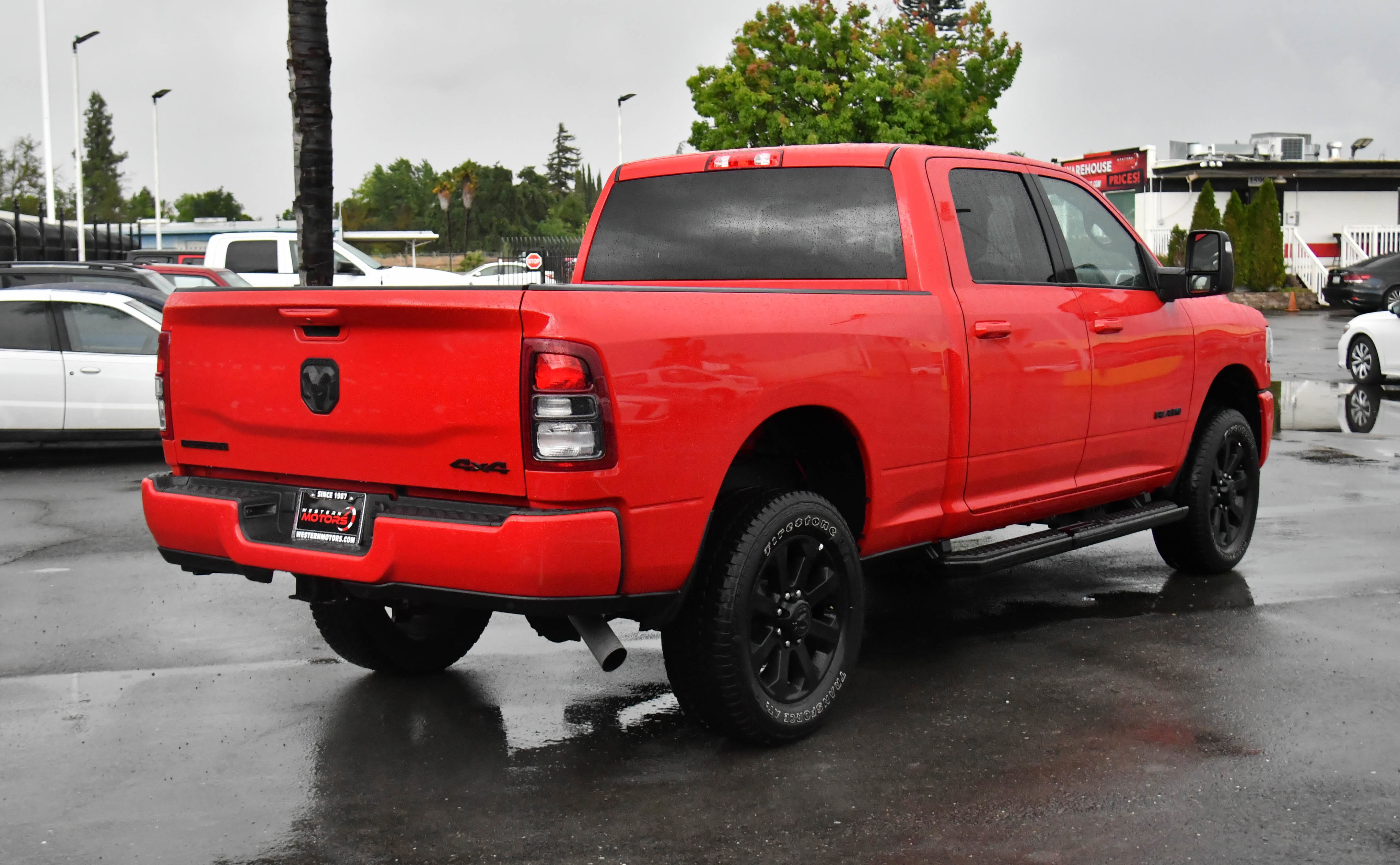 Used 2024 RAM 2500 Big Horn w/ Night Edition AWD/4WD image 8
