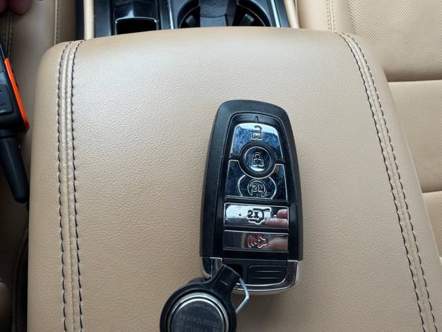 Used 2022 Lincoln Corsair Reserve w/ Equipment Group 201A AWD/4WD image 25