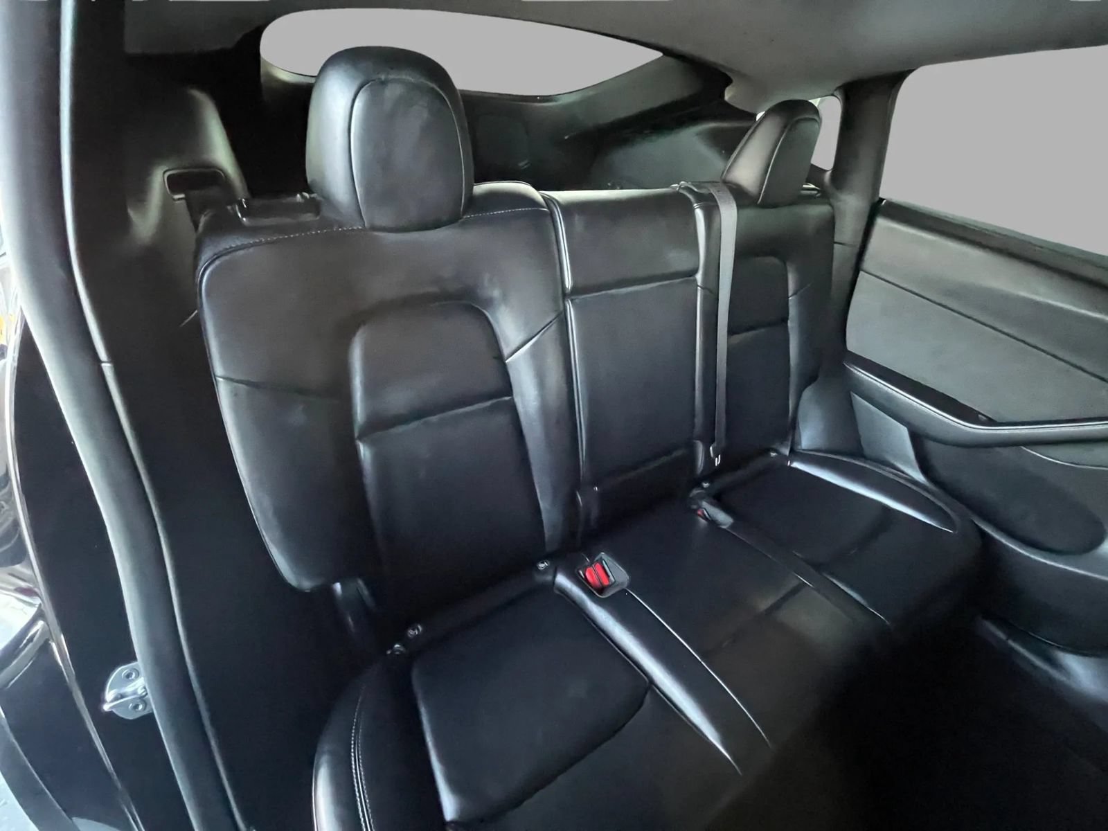 Used 2022 Tesla Model Y Performance AWD/4WD image 27