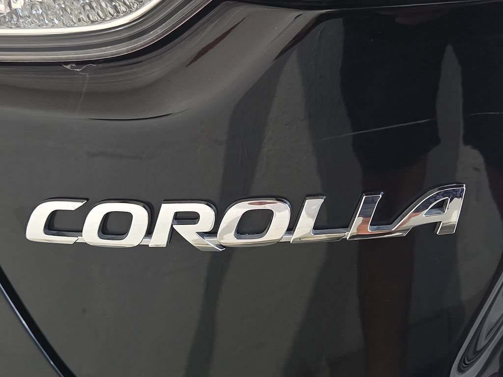 Certified 2025 Toyota Corolla LE FWD image 11
