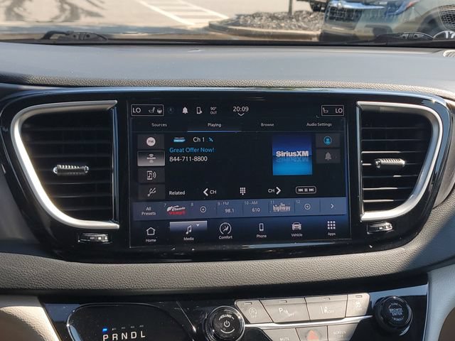 Certified 2023 Chrysler Pacifica Touring-L FWD image 27