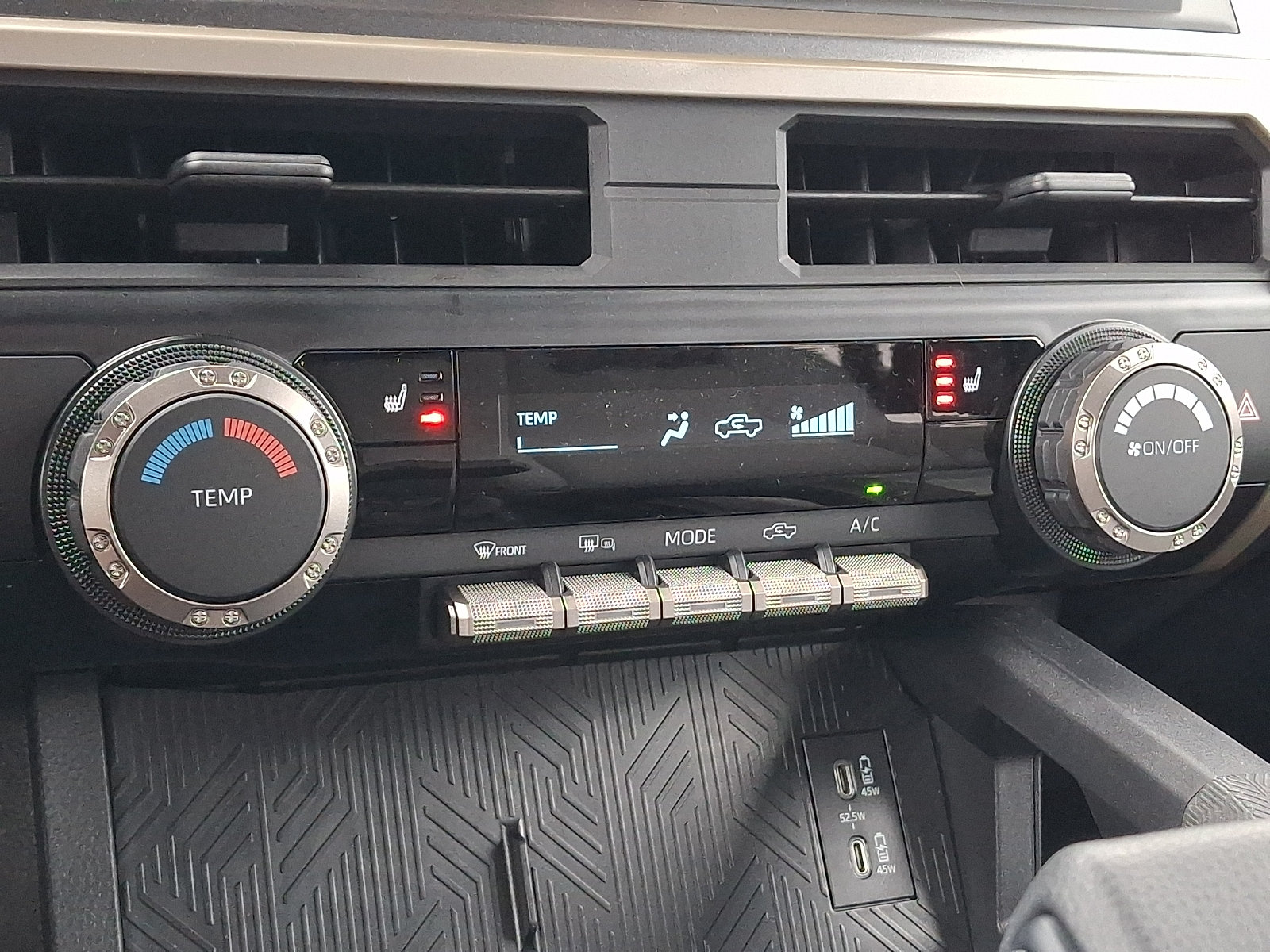 Certified 2025 Toyota Tacoma SR5 AWD/4WD image 16
