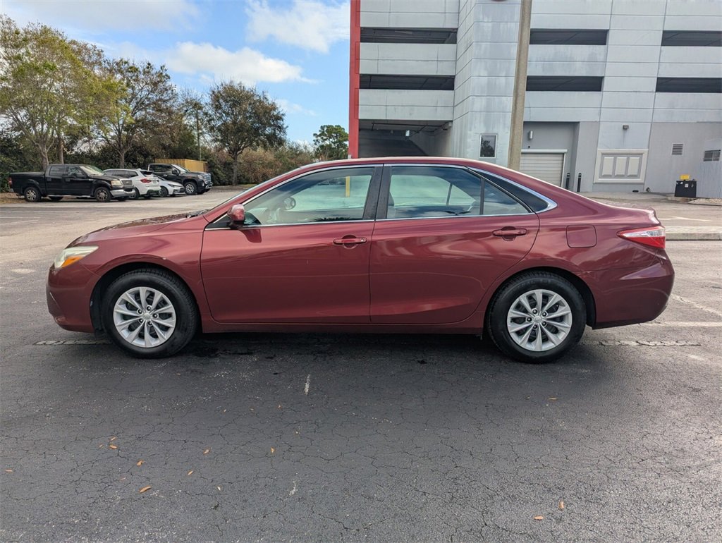 Certified 2017 Toyota Camry LE image 8