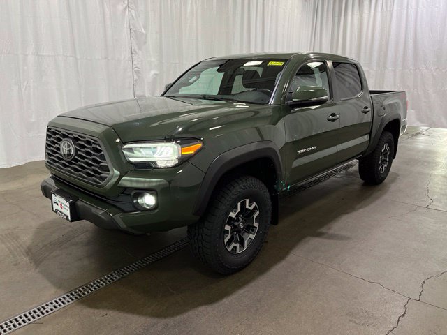 Used 2022 Toyota Tacoma TRD Off-Road AWD/4WD image 9