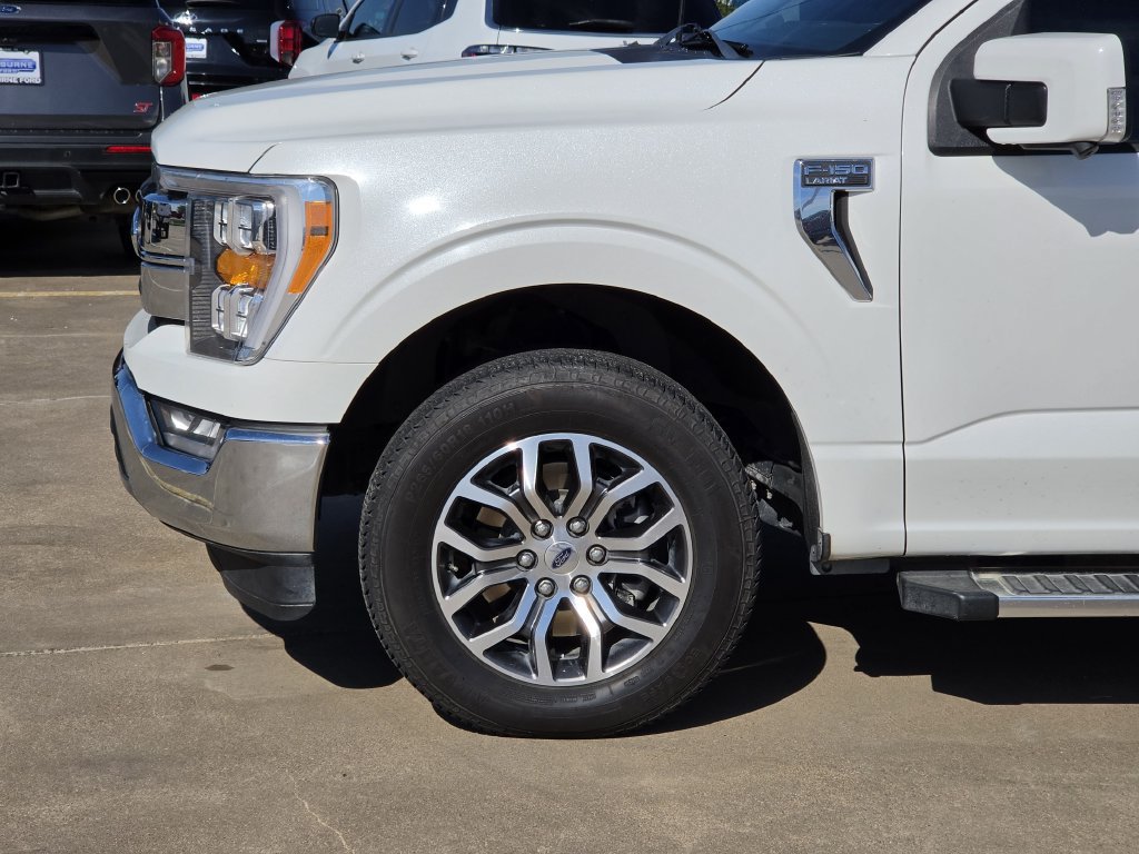 Used 2022 Ford F150 Lariat w/ Trailer Tow Package RWD image 9