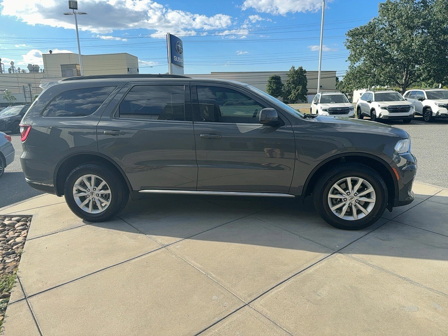 Used 2021 Dodge Durango SXT AWD/4WD image 6
