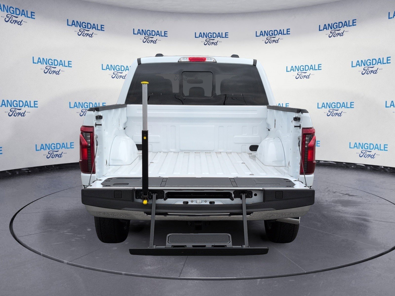 New 2025 Ford F150 XLT w/ Equipment Group 303A High image 8