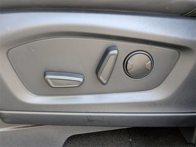 Used 2025 Ford Explorer ST-Line w/ ST-Line Street Pack image 23