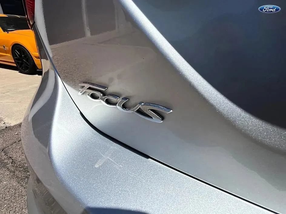 Used 2014 Ford Focus SE FWD image 25