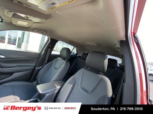 Used 2024 Buick Encore GX Preferred w/ Comfort Package FWD image 21