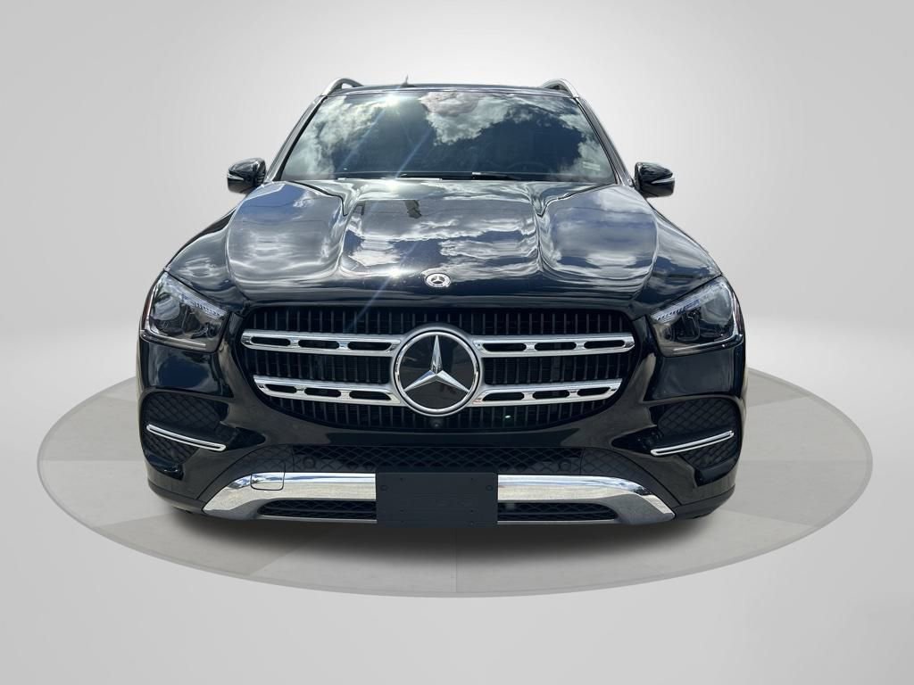 Used 2025 Mercedes-Benz GLE 450e 4MATIC image 2