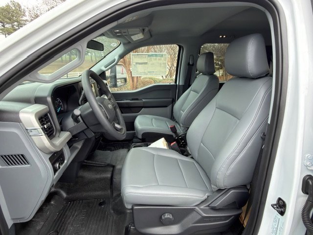 New 2024 Ford F450 XL w/ XL Chrome Package image 5