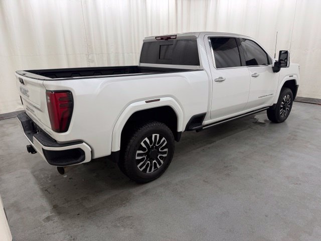 Used 2025 GMC Sierra 2500 Denali Ultimate AWD/4WD image 2