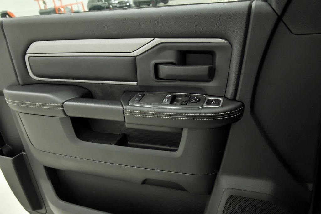 Used 2023 RAM 3500 Tradesman image 21