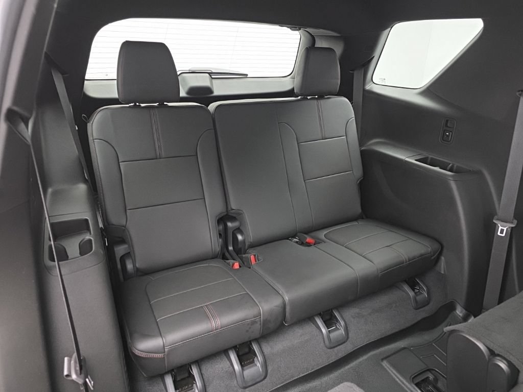 Used 2023 Chevrolet Traverse RS AWD/4WD image 47