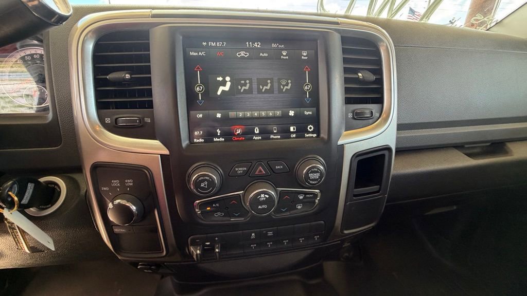 Used 2018 RAM 3500 SLT w/ Snow Chief Group image 14