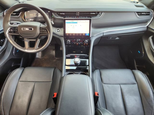 Used 2023 Jeep Grand Cherokee Overland w/ Luxury Tech Group IV image 23