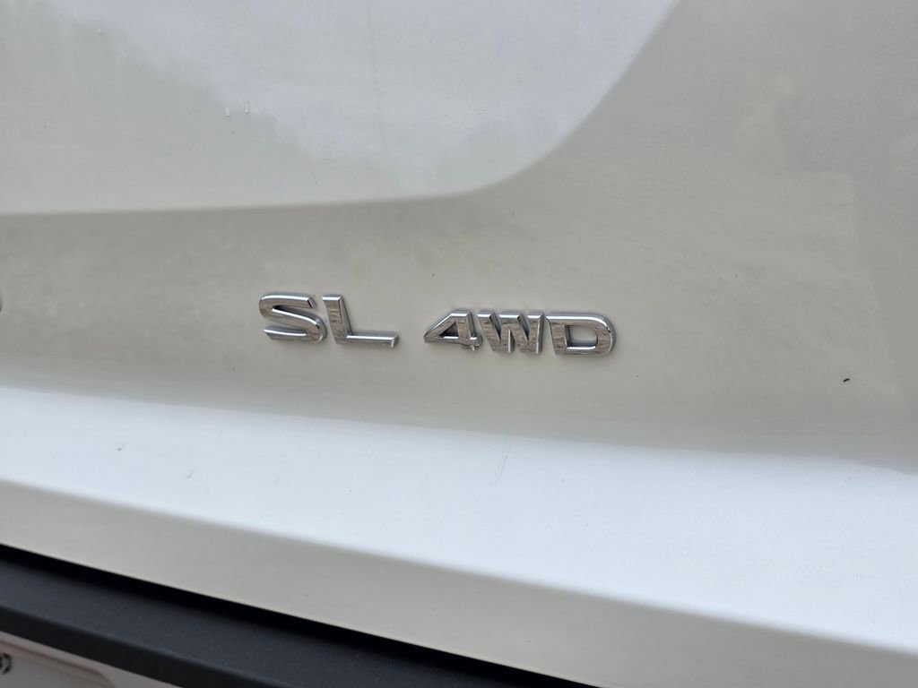 Used 2024 Nissan Pathfinder SL image 6