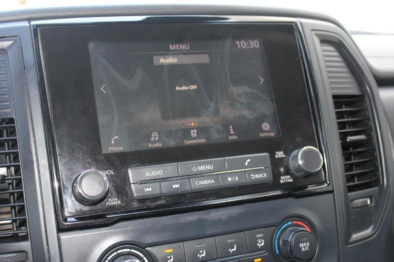 Used 2022 Nissan Titan SV AWD/4WD image 30
