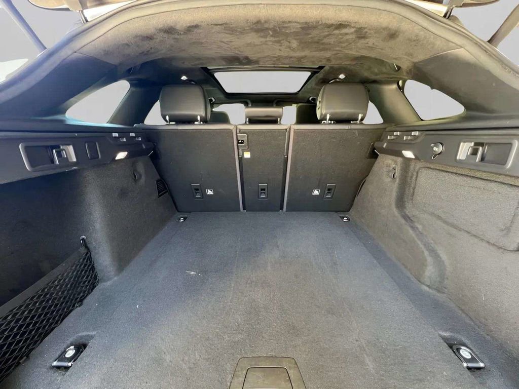 Used 2020 Jaguar F-PACE S image 11