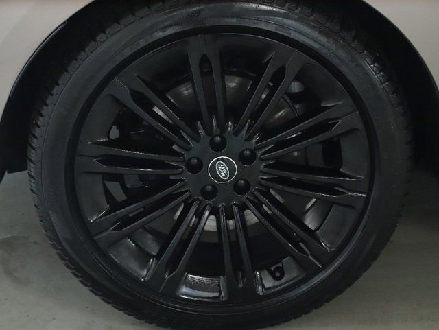 Used 2023 Land Rover Range Rover SE image 42