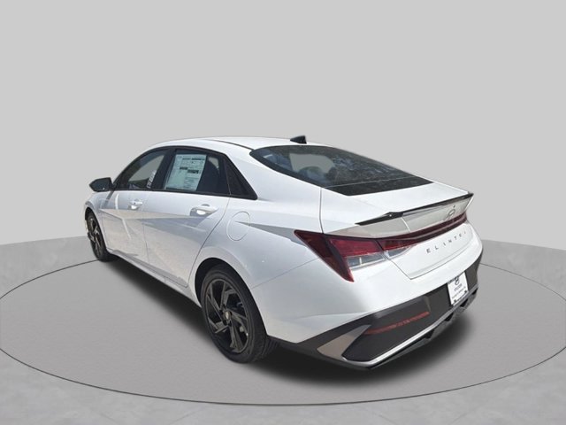 New 2026 Hyundai Elantra SEL Sport FWD image 7