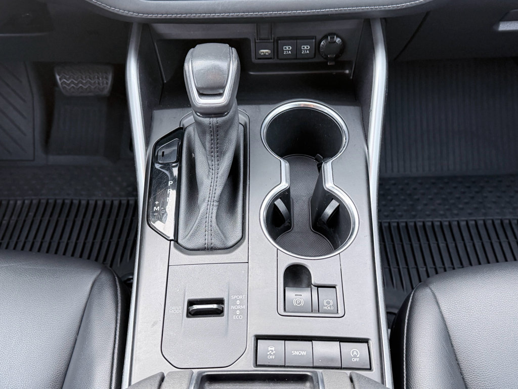 Used 2021 Toyota Highlander XLE image 17