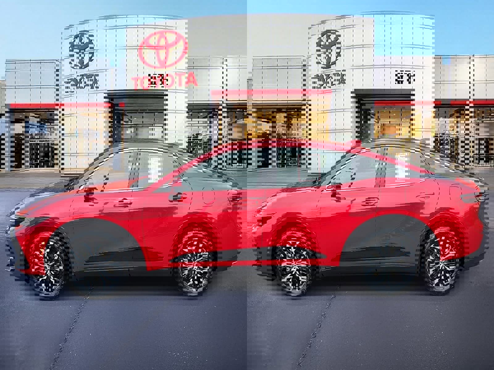 Used 2023 Toyota Crown XLE image 8