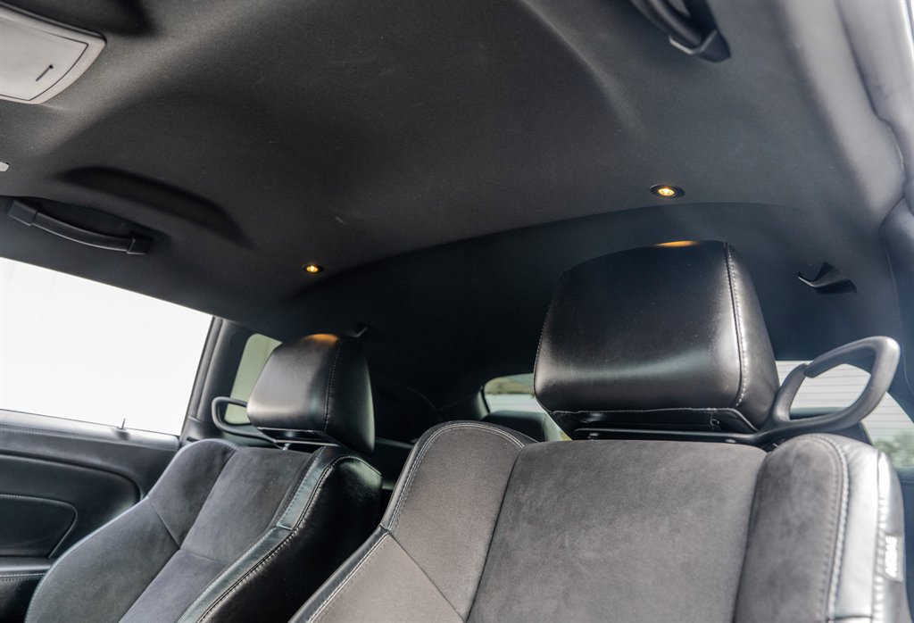 Used 2022 Dodge Challenger R/T w/ Plus Package image 30