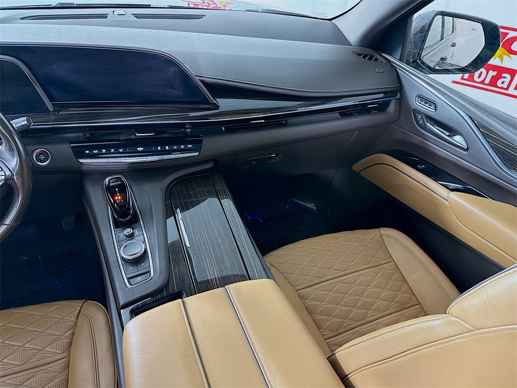 Used 2021 Cadillac Escalade ESV Sport w/ Driver Assist Tech Package image 30