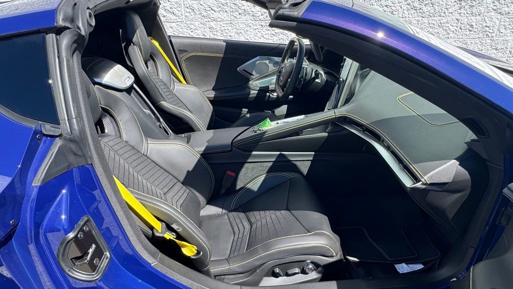 Used 2026 Chevrolet Corvette Stingray Preferred Cpe w/ Battery Protection Package RWD image 14