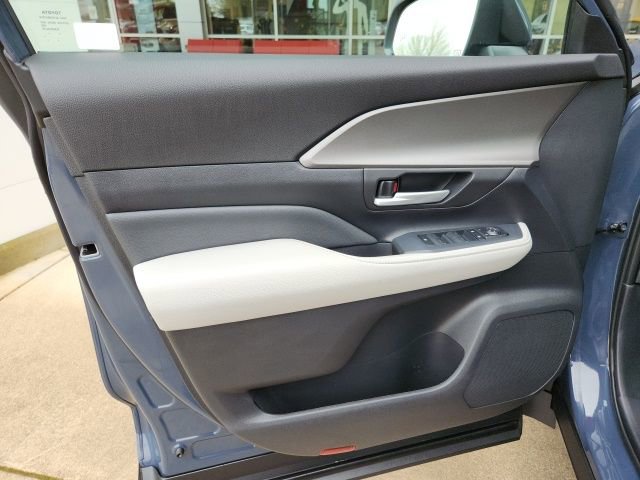 Certified 2026 Toyota Grand Highlander XLE image 14