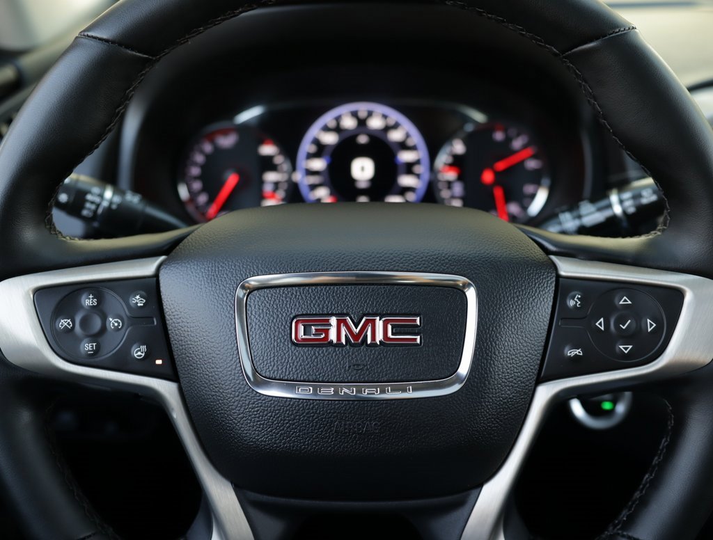 Used 2023 GMC Terrain Denali image 11