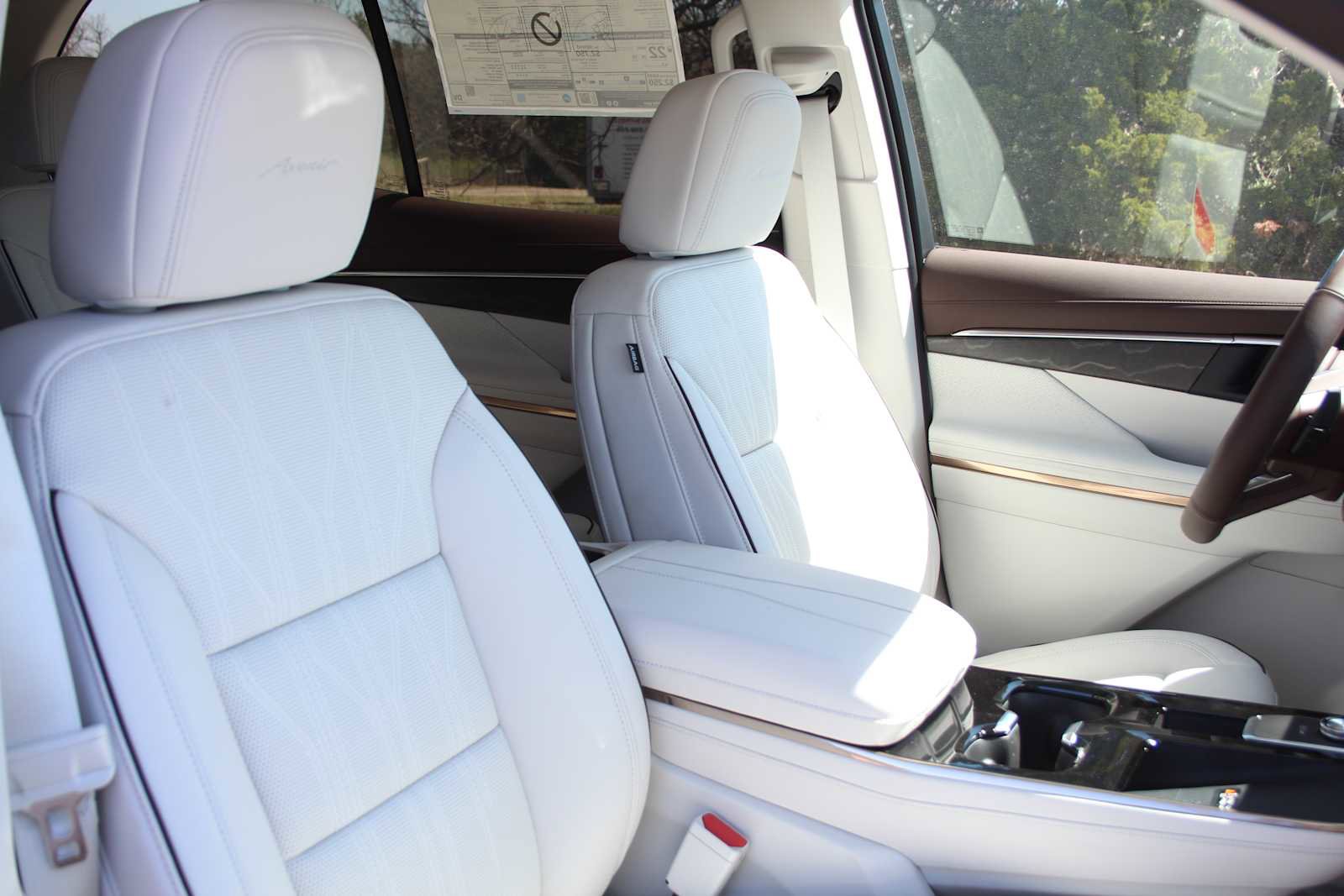 New 2026 Buick Enclave Avenir w/ Super Cruise Package FWD image 15