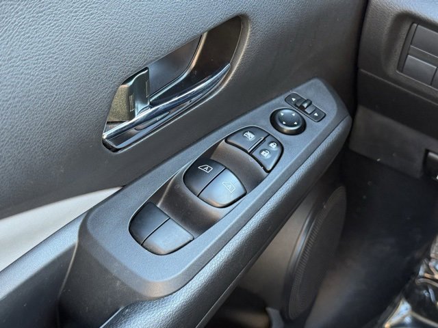 Used 2022 Nissan Kicks SR w/ Premium Package image 29