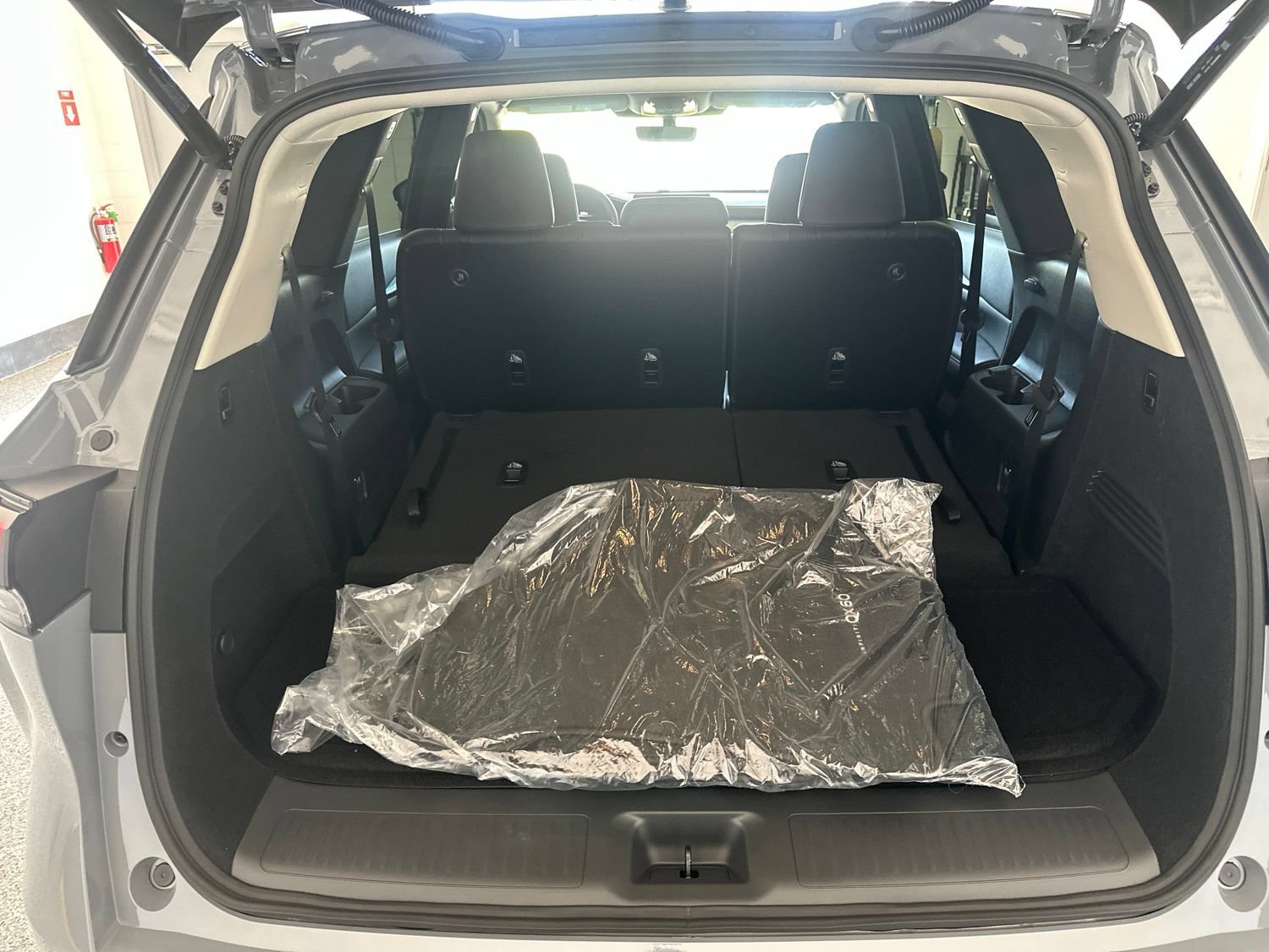 New 2027 INFINITI QX60 Luxe w/ Cargo Package AWD/4WD image 12