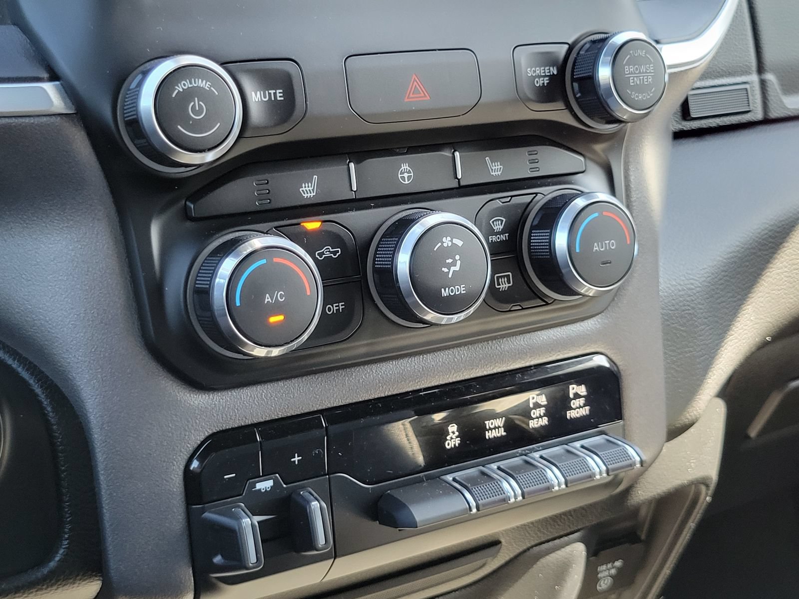 Used 2021 RAM 1500 Big Horn AWD/4WD image 21