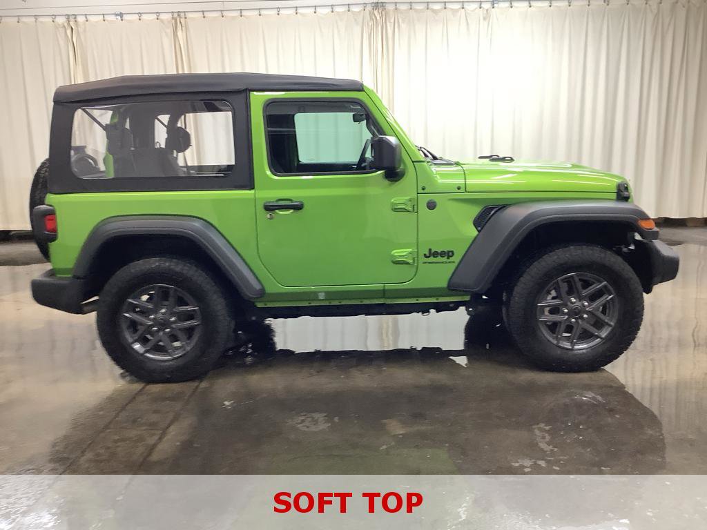 Used 2025 Jeep Wrangler Sport image 5