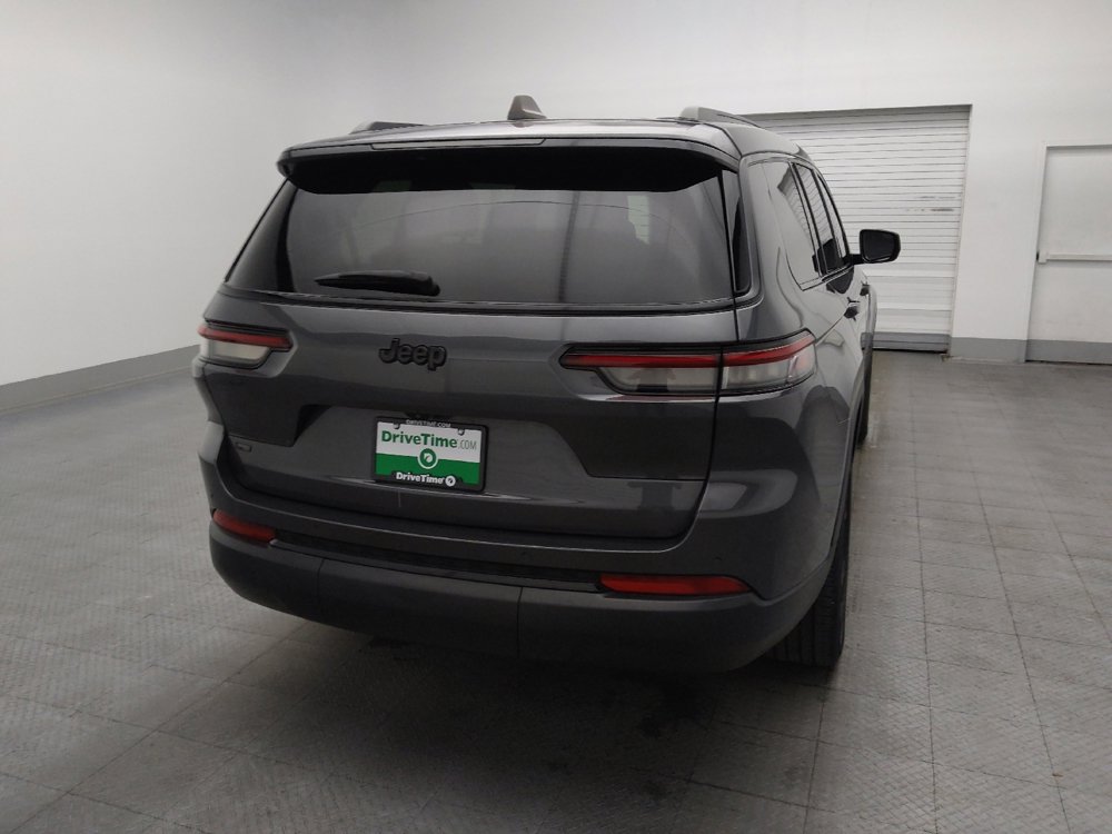 Used 2023 Jeep Grand Cherokee L Laredo RWD image 7